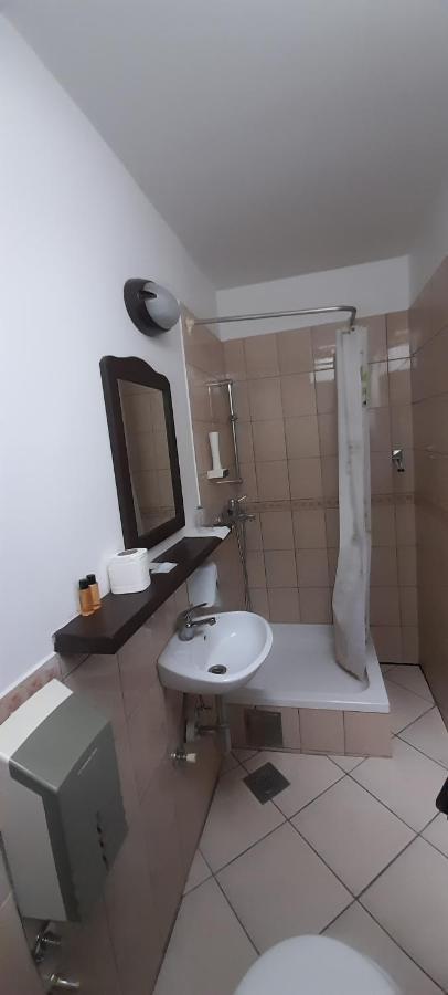 Teuta Palace Dom Faletici Hotell Sarajevo Eksteriør bilde