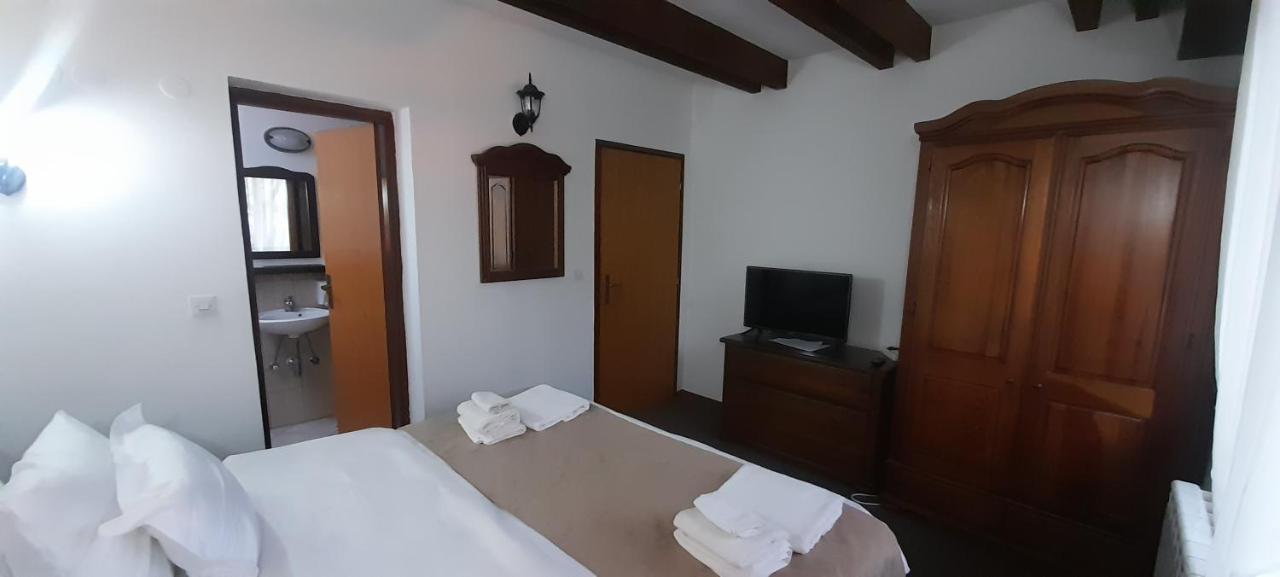 Teuta Palace Dom Faletici Hotell Sarajevo Eksteriør bilde