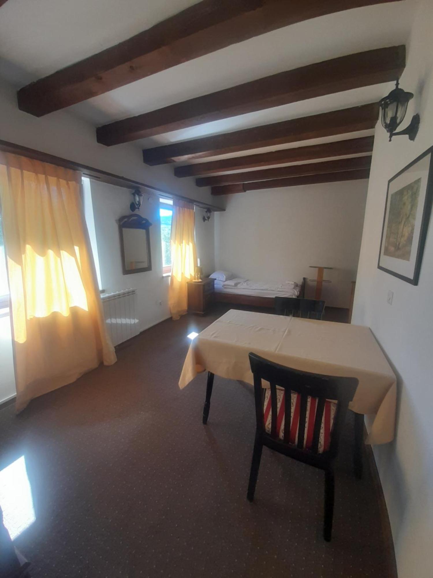 Teuta Palace Dom Faletici Hotell Sarajevo Eksteriør bilde